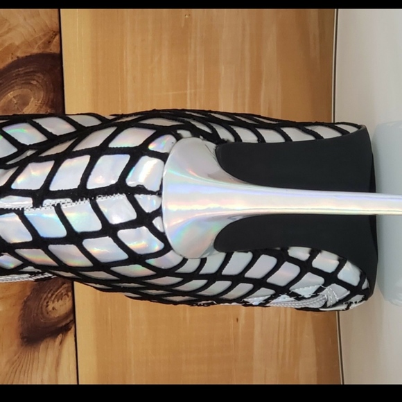 🐠Fishnet Hologram Boots🐠 - Picture 3 of 4